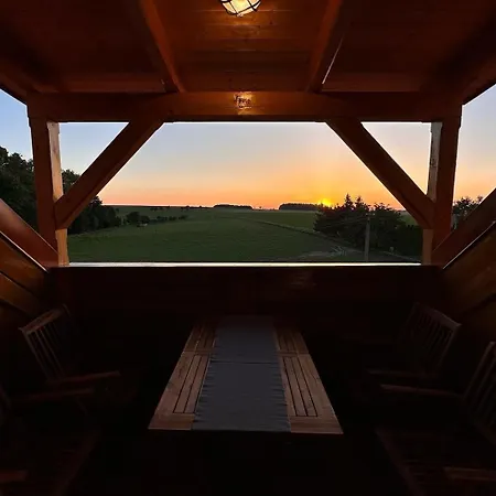 Farma Blato - Sypka A Glamping アパート Uhlířské Janovice