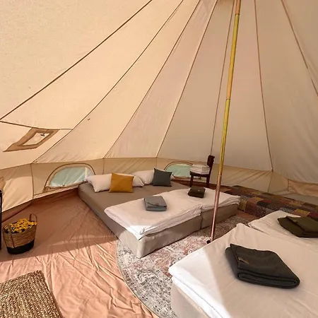 Farma Blato - Sypka A Glamping アパート Uhlířské Janovice
