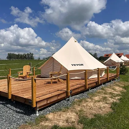 Farma Blato - Sypka A Glamping Uhlirske Janovice